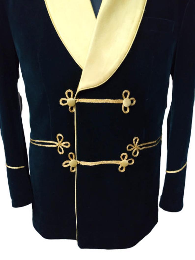 Men's Elegant Green Velvet Jacket with Gold Lapel Hosting Evening Party Wear Coat - smokingjackets